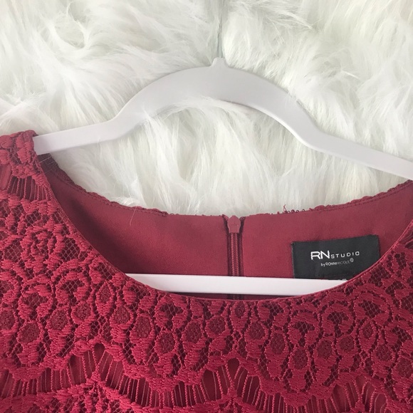 RN Studio Formal Lace Burgundy Dress - Picture 4 of 7
